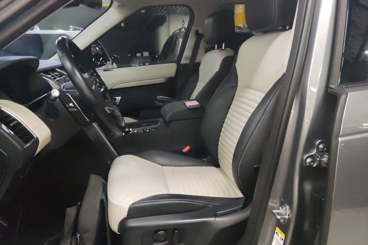Used Land Rover Discovery 2021 360 PS R-Dynamic SE Left Front Seat
