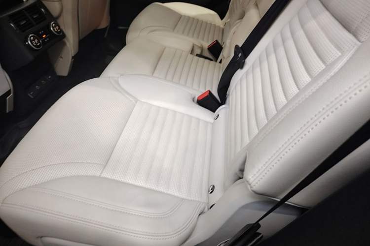 Used Land Rover Discovery 2021 300PS S Left Rear Seat