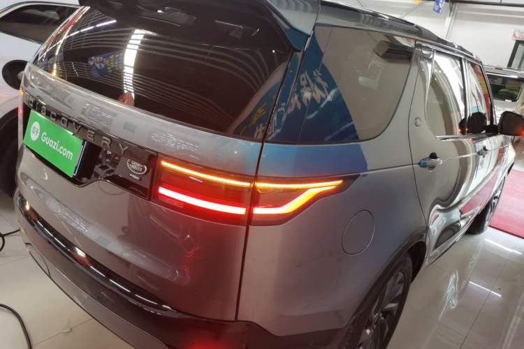 Used Land Rover Discovery 2021 360 PS R-Dynamic S Rear Right 45 Deg
