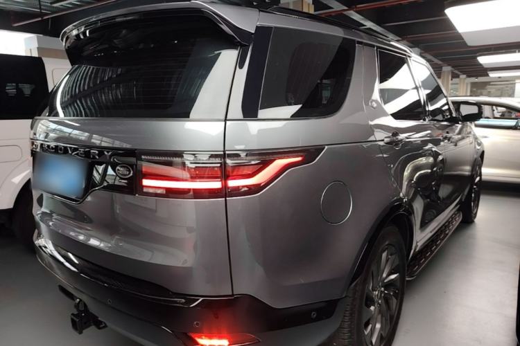 Used Land Rover Discovery 2021 360 PS R-Dynamic S Rear Right 45 Deg