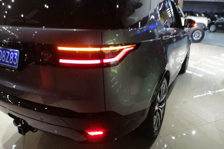 Used Land Rover Discovery 2021 360 PS R-Dynamic SE Right Rear Taillight