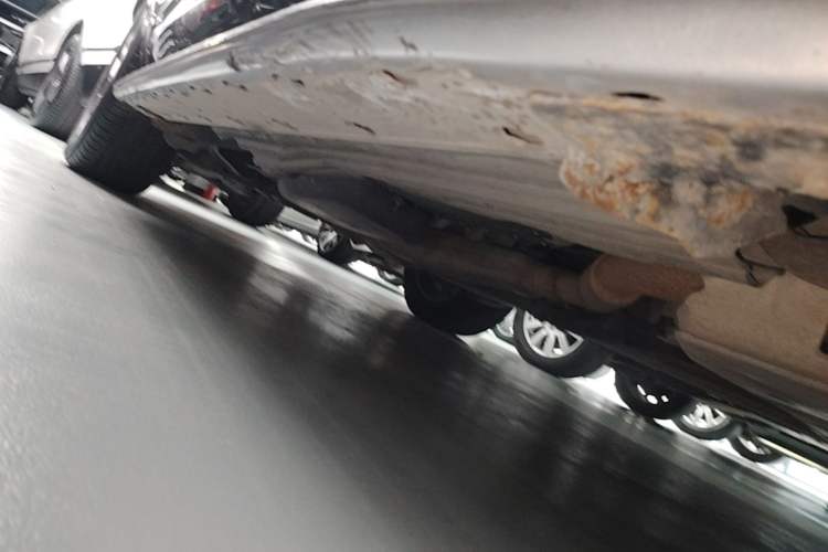 Used Land Rover Discovery 2021 360 PS R-Dynamic S Right Side Sill