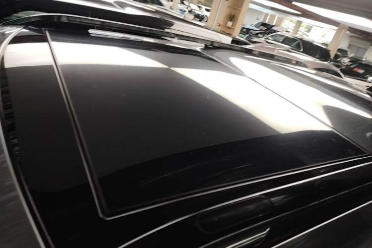 Used Land Rover Discovery 2021 360 PS R-Dynamic S Roof