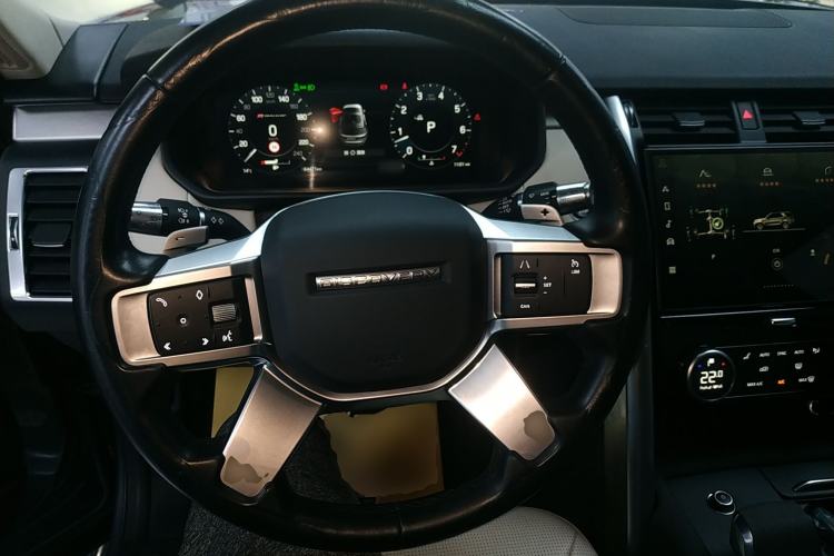Used Land Rover Discovery 2021 360 PS R-Dynamic S Steering Wheel