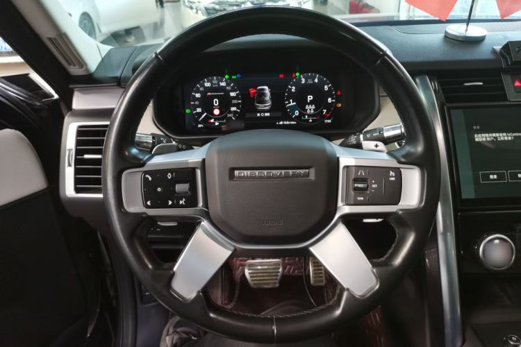 Used Land Rover Discovery 2021 360 PS R-Dynamic S Steering Wheel