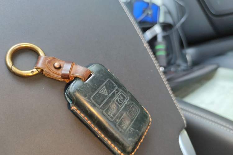 Used Land Rover Discovery 2021 360 PS R-Dynamic S Vehicle Key