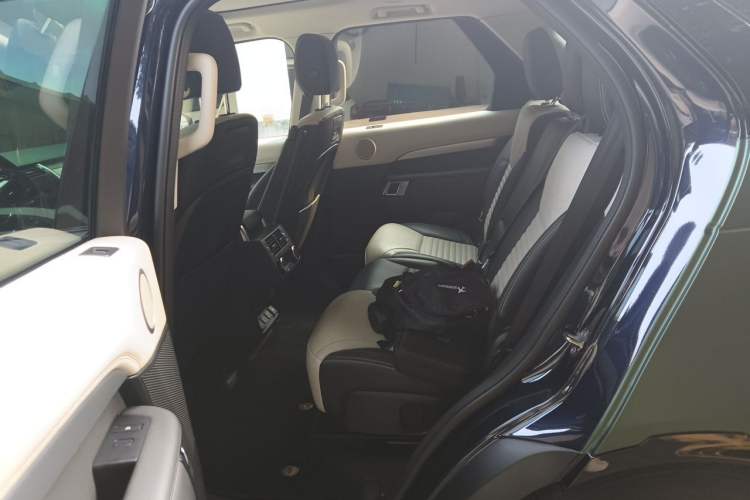 Used Land Rover Discovery 2021 360 PS R-Dynamic S Left Rear Seat