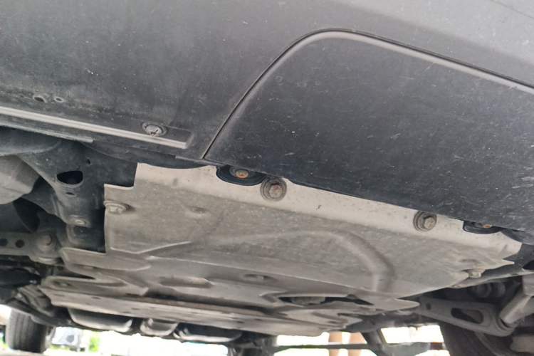 Used Land Rover Discovery 2021 360 PS R-Dynamic S Chassis Front