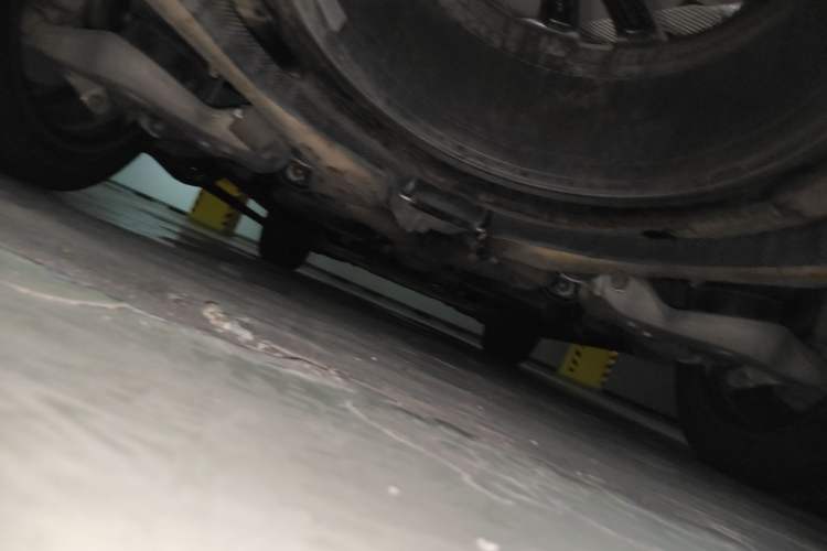 Used Land Rover Discovery 2021 360 PS R-Dynamic S Chassis Rear
