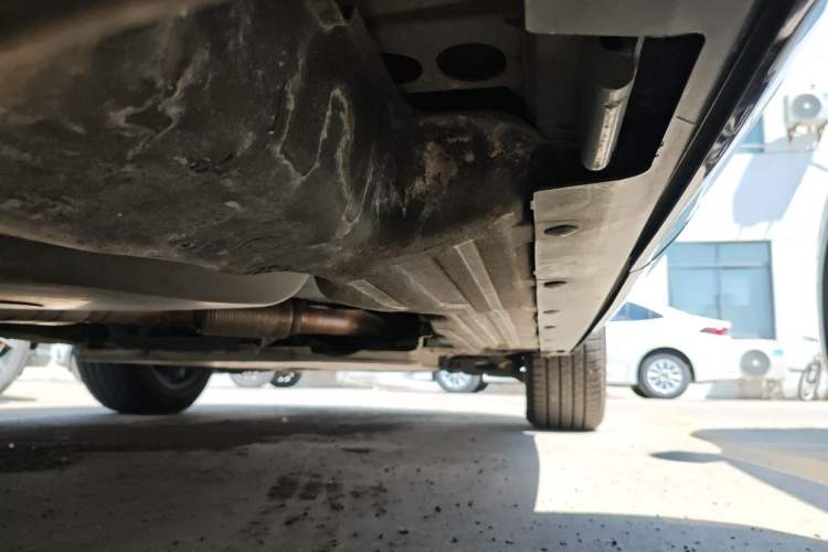Used Land Rover Discovery 2021 360 PS R-Dynamic S Chassis Rear Right