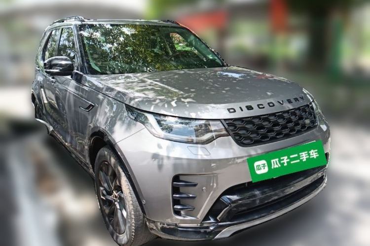 Used Land Rover Discovery 2021 360 PS R-Dynamic S Front Right 45 Deg