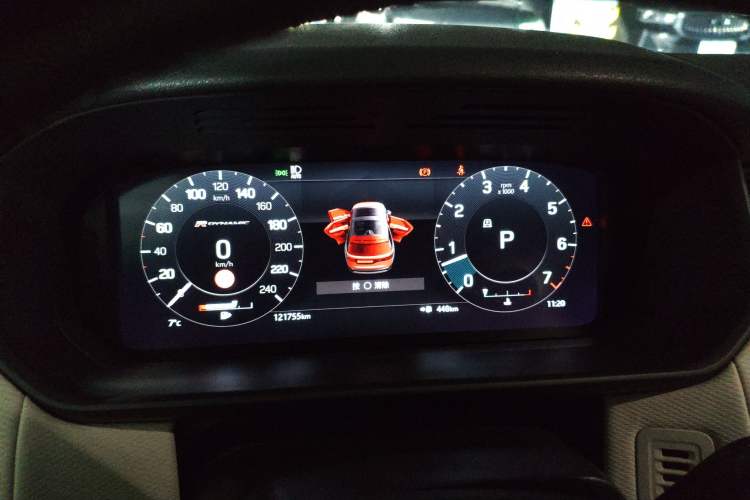 Used Land Rover Discovery 2021 360 PS R-Dynamic SE Instrument Cluster