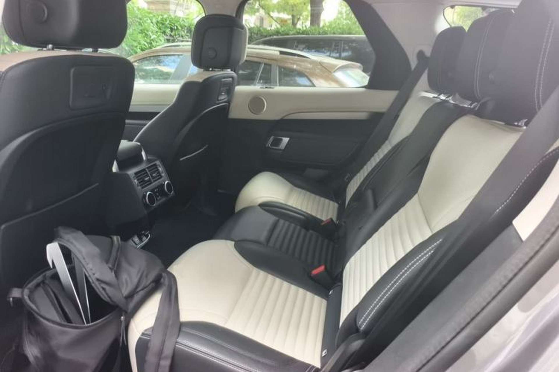 Used Land Rover Discovery 2021 360 PS R-Dynamic SE Left Rear Seat