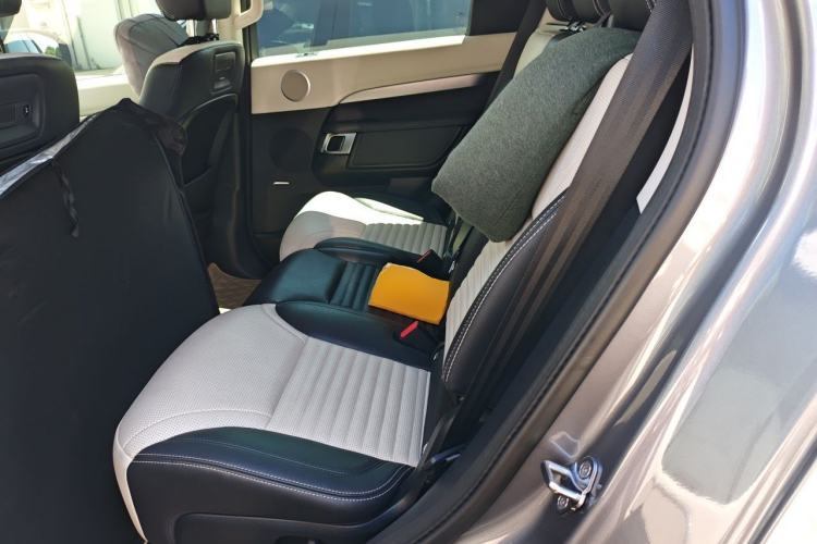 Used Land Rover Discovery 2021 360 PS R-Dynamic S Left Rear Seat