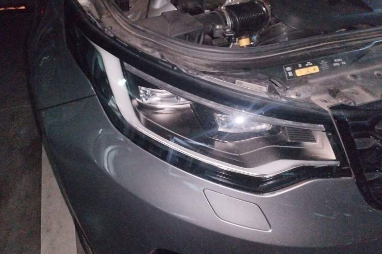 Used Land Rover Discovery 2021 360 PS R-Dynamic S Right Front Headlight