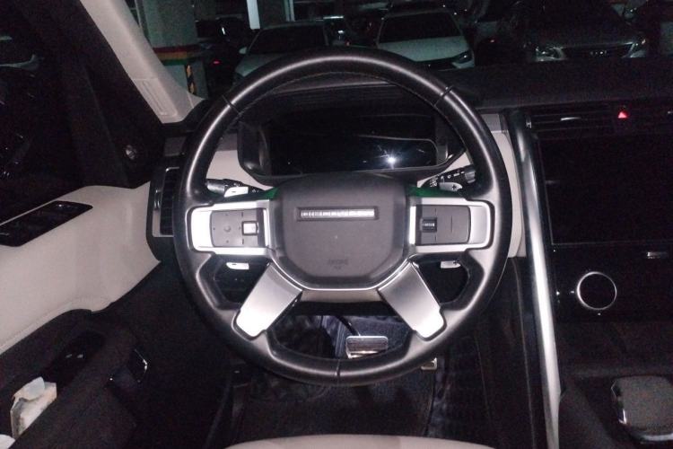 Used Land Rover Discovery 2021 360 PS R-Dynamic S Steering Wheel
