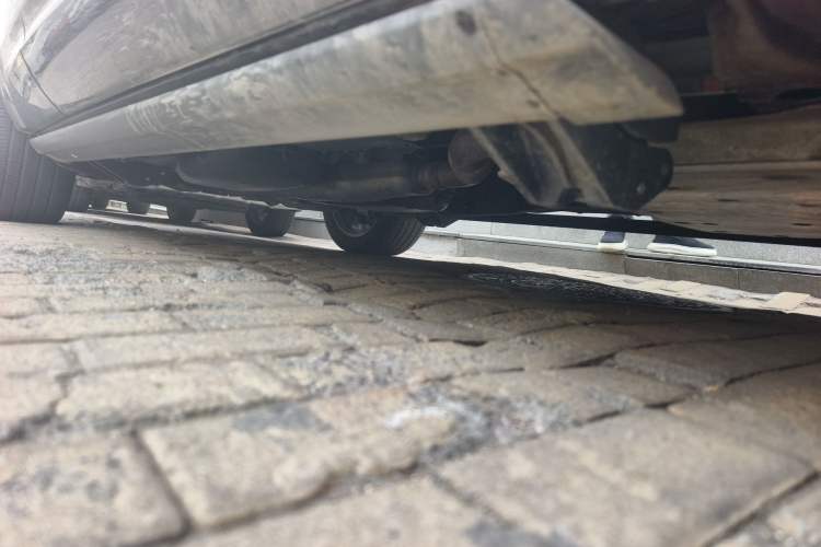 Used Land Rover Discovery 2021 360 PS R-Dynamic SE Chassis Front Right