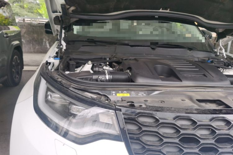 Used Land Rover Discovery 2021 360 PS R-Dynamic SE Engine Bay Right