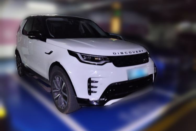 Used Land Rover Discovery 2021 360 PS R-Dynamic SE Front Right 45 Deg