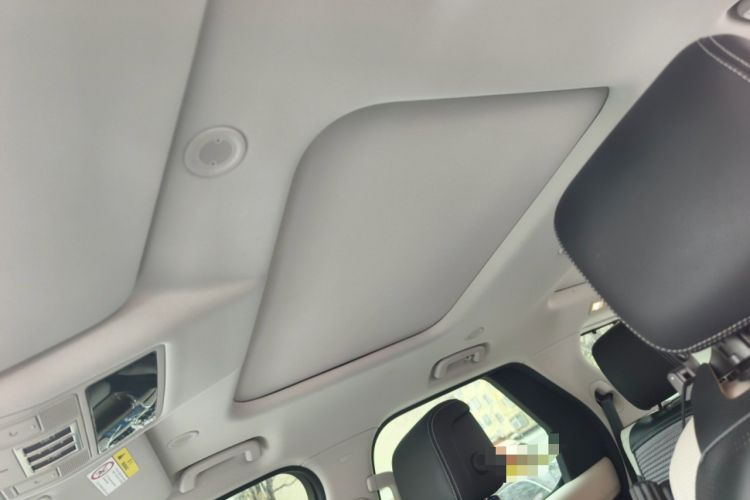 Used Land Rover Discovery 2021 360 PS R-Dynamic SE Headliner