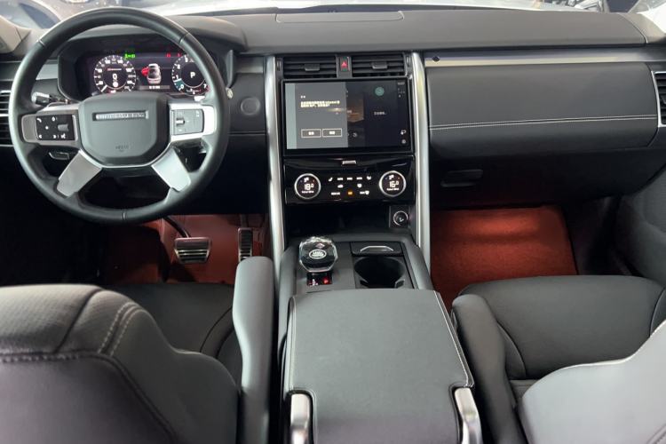 Used Land Rover Discovery 2021 360 PS R-Dynamic S Interior 3
