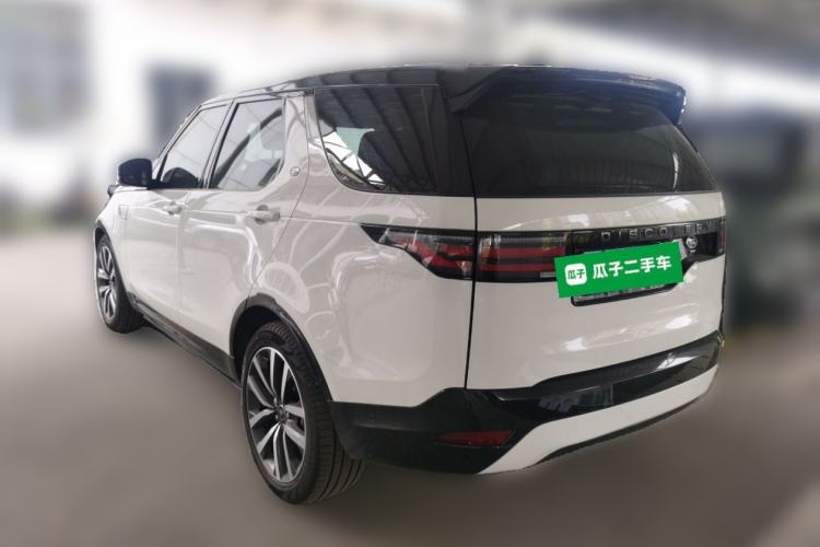 Used Land Rover Discovery 2021 360 PS R-Dynamic SE Rear Left 45 Deg