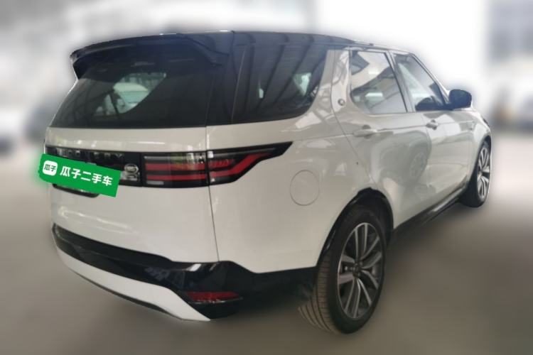 Used Land Rover Discovery 2021 360 PS R-Dynamic SE Rear Right 45 Deg