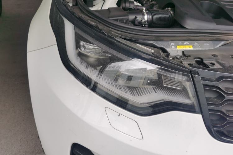 Used Land Rover Discovery 2021 360 PS R-Dynamic SE Right Front Headlight