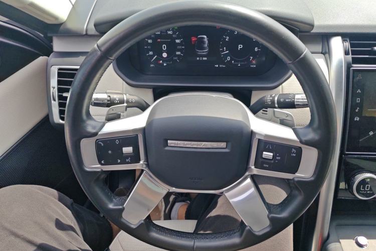 Used Land Rover Discovery 2021 360 PS R-Dynamic S Steering Wheel