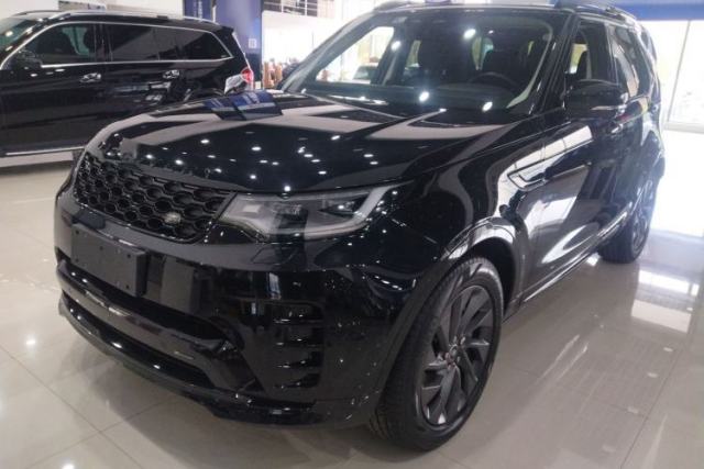 Used Land Rover Discovery 2023 Revised Version 360 PS R-Dynamic S
