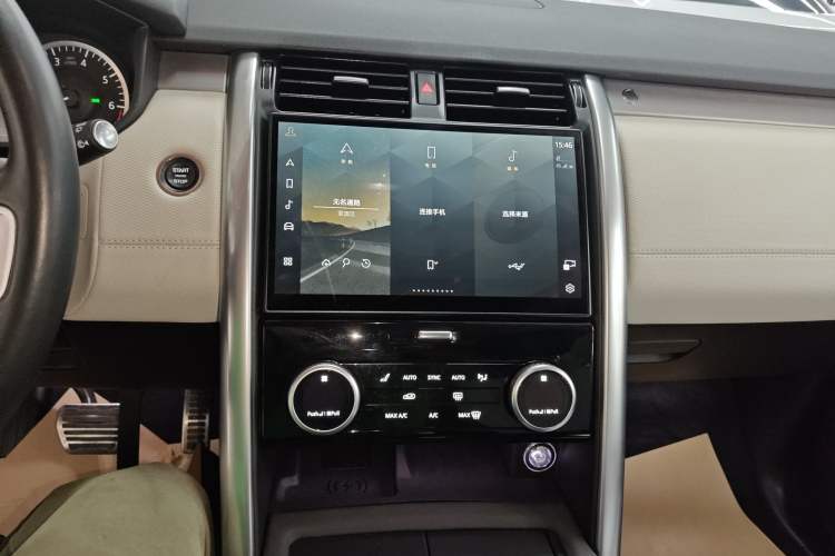 Used Land Rover Discovery 2023 Revised Version 360 PS R-Dynamic S Audio And AC Panel