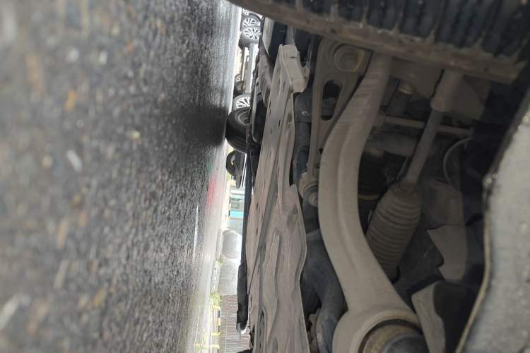 Used Land Rover Discovery 2023 360 PS R-Dynamic S Chassis Front Right