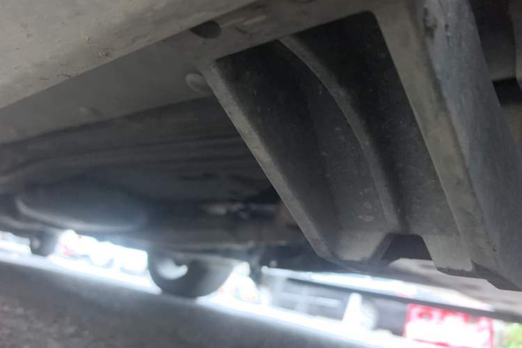 Used Land Rover Discovery 2023 360 PS R-Dynamic S Chassis Front Right