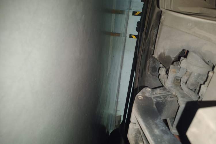 Used Land Rover Discovery 2023 360 PS R-Dynamic S Chassis Rear Right