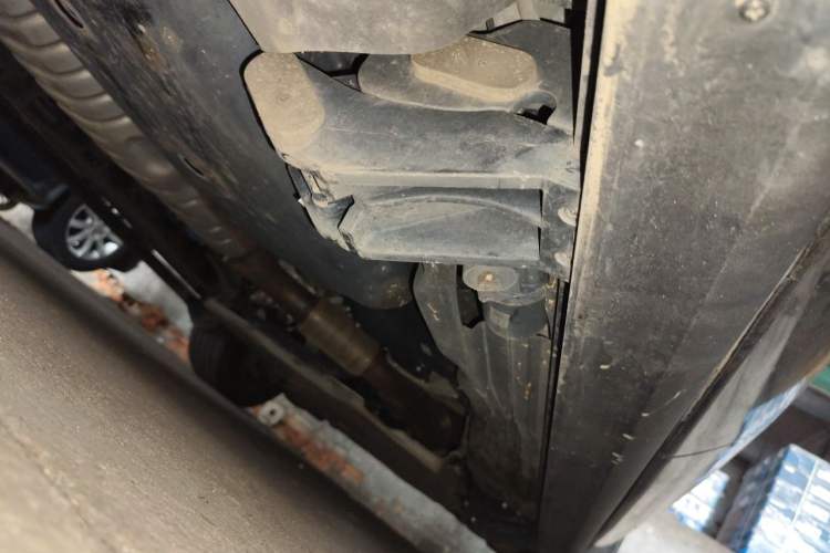 Used Land Rover Discovery 2023 360 PS R-Dynamic S Chassis Rear Right