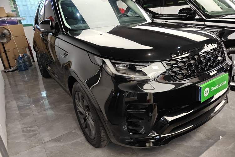 Used Land Rover Discovery 2023 360 PS R-Dynamic S Exterior 1