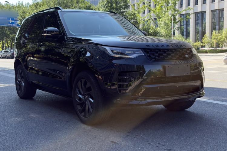 Used Land Rover Discovery 2023 Revised Version 360 PS R-Dynamic S Exterior 11