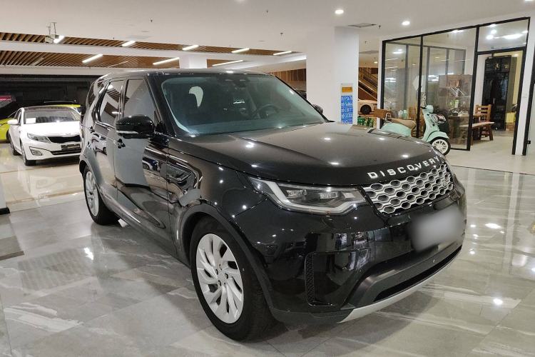 Used Land Rover Discovery 2023 Facelift 300PS S Exterior 2