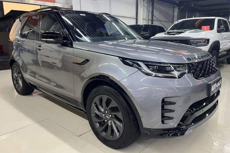 Used Land Rover Discovery 2023 Revised Version 360 PS R-Dynamic S Exterior 2