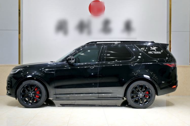 Used Land Rover Discovery 2023 Restyled 360 PS R-Dynamic SE Exterior 3