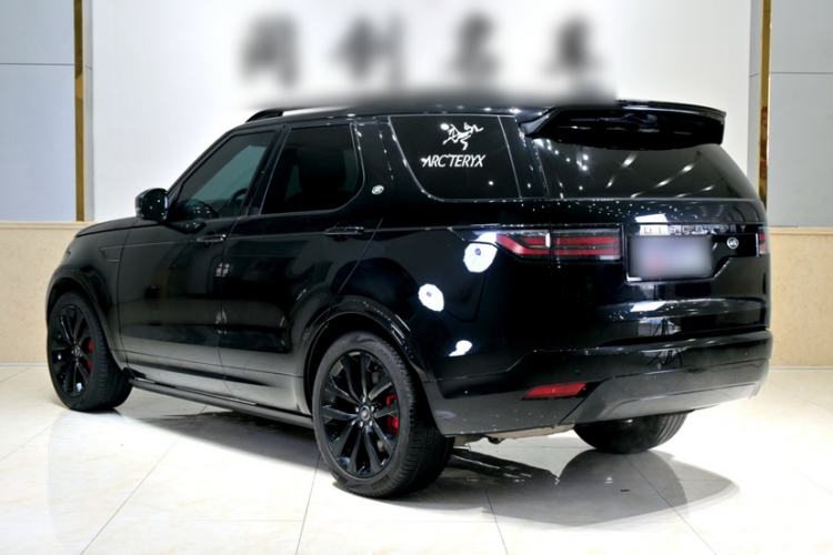 Used Land Rover Discovery 2023 Restyled 360 PS R-Dynamic SE Exterior 4