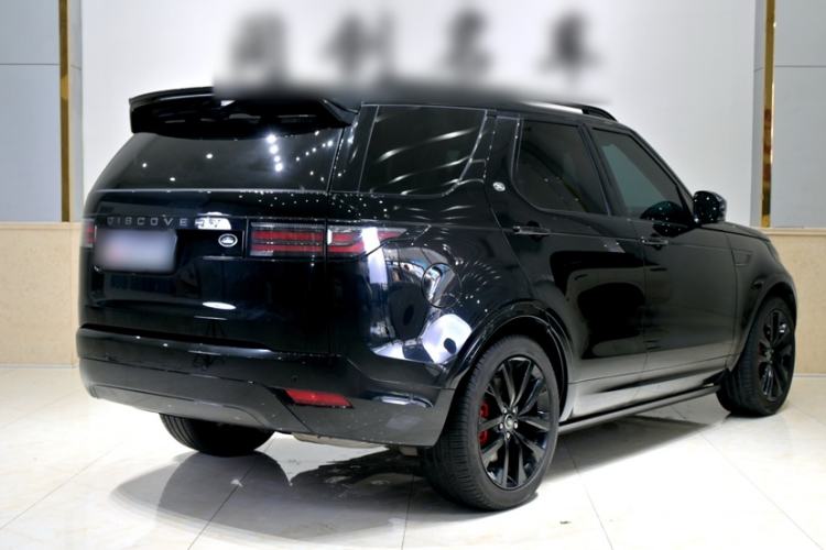 Used Land Rover Discovery 2023 Restyled 360 PS R-Dynamic SE Exterior 6