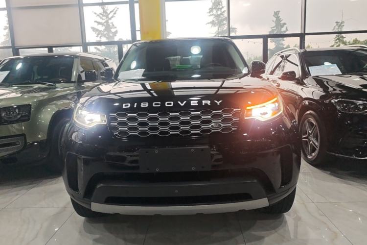 Used Land Rover Discovery 2023 Facelift 300PS S Front