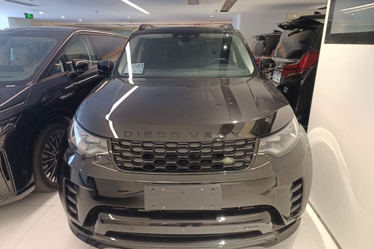 Used Land Rover Discovery 2023 360 PS R-Dynamic S Front