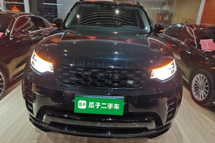 Used Land Rover Discovery 2023 360 PS R-Dynamic SE Front