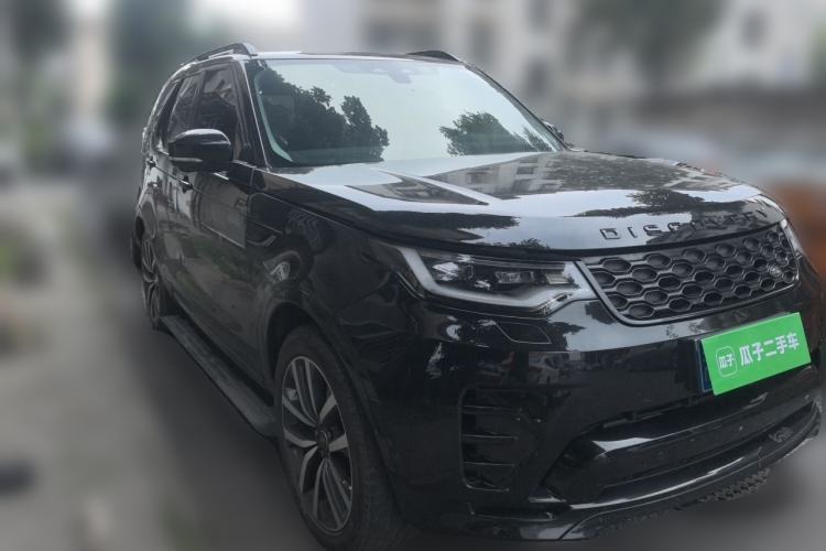 Used Land Rover Discovery 2023 360 PS R-Dynamic S Front Right 45 Deg