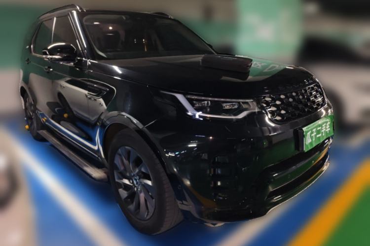 Used Land Rover Discovery 2023 360 PS R-Dynamic S Front Right 45 Deg