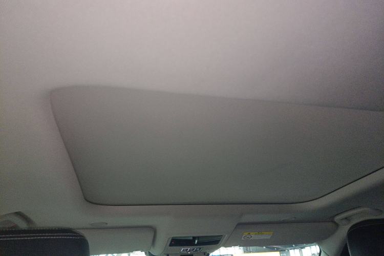 Used Land Rover Discovery 2023 360 PS R-Dynamic S Headliner