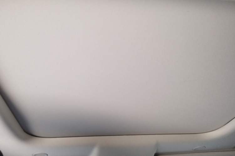 Used Land Rover Discovery 2023 Revised Version 360 PS R-Dynamic S Headliner