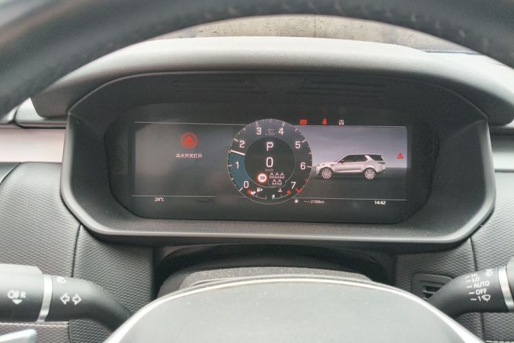 Used Land Rover Discovery 2023 Revised Version 360 PS R-Dynamic S Instrument Cluster